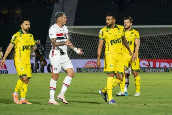 Reinaldo detona arbitragem após derrota do Mirassol para o São Paulo: ‘Mesmo critério’
