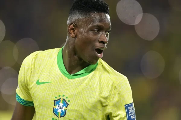 Landim revela: Flamengo quase fechou com Luiz Henrique antes do Botafogo