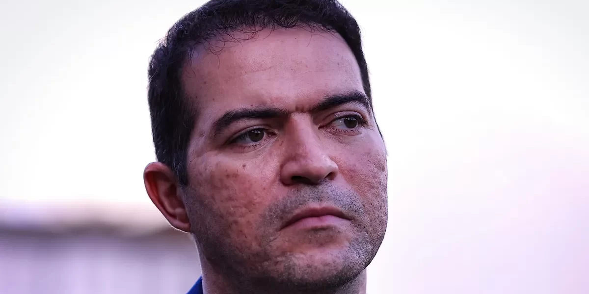 Corinthians cobra CBF após lance polêmico com Flaco López