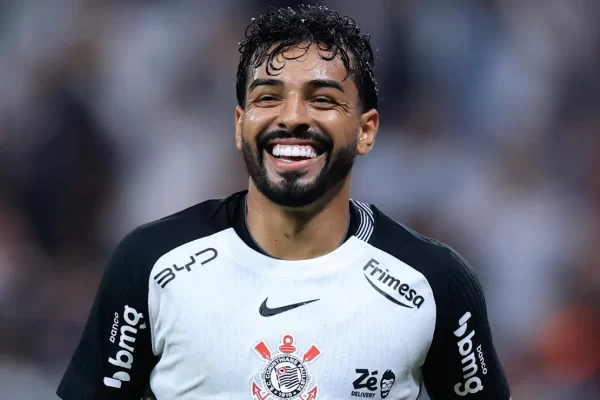 Bidu brilha no Dérbi e comanda defesa do Corinthians com 2 a menos