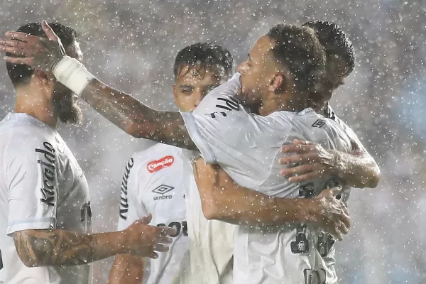 IA prevê Santos 3×1 Remo: confira a análise do duelo na Série A