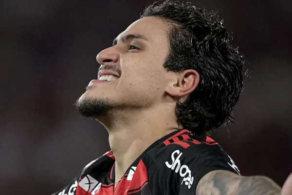 Pedro no radar de Ancelotti para a Copa: sonho vivo a 60 dias