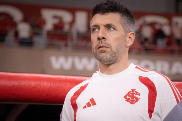 Pezzolano defende Alan Patrick: ‘Futebol é momento’
