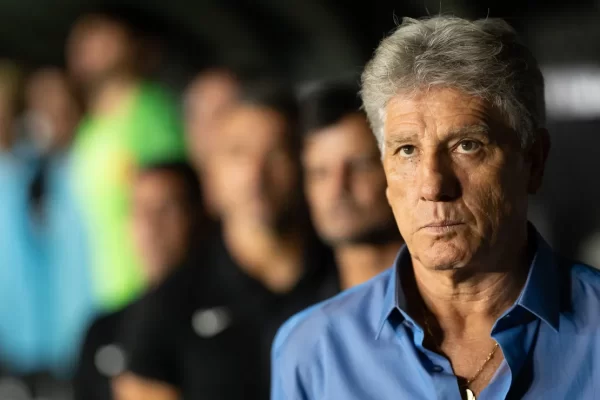 Renato Gaúcho suspenso por três jogos: Vasco na corda bamba na Sul-Americana