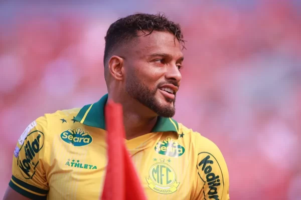 Reinaldo: ‘Defendo a camisa que visto, mas São Paulo é o time do meu coração’