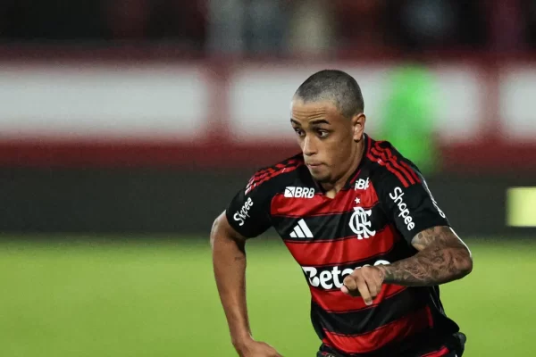 Palmeiras e Corinthians de olho em joia do Flamengo; Europa também quer