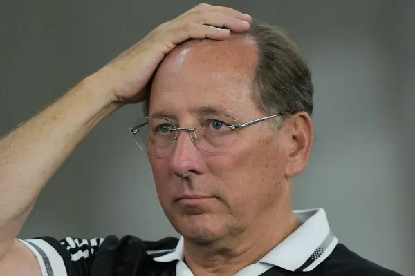 BTG trava aporte milionário de Textor no Botafogo; crise se aprofunda