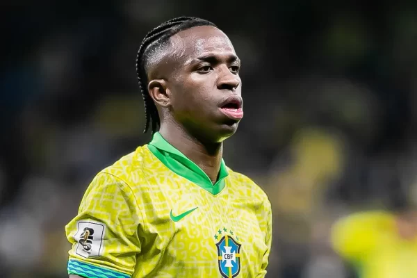 Vini Jr encara pressão na Seleção: “Vou mudar o que falam de mim”