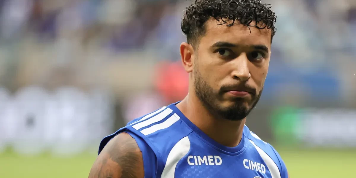 Cruzeiro segura renovação de William: cenário incerto na lateral