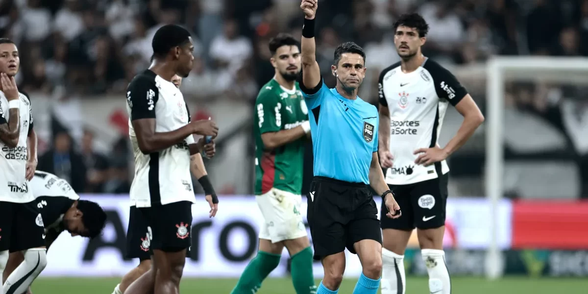 Corinthians multa André após gesto obsceno no clássico