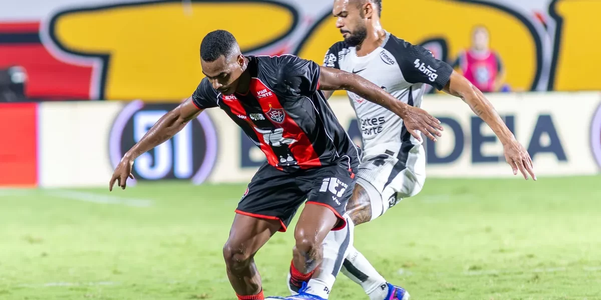 Corinthians decepciona no 1º tempo: torcida critica apatia e falta de criação