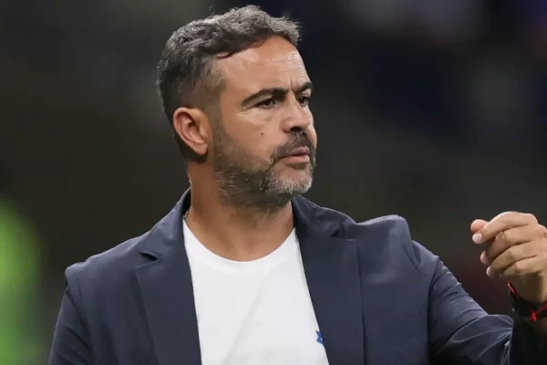 Artur Jorge exige mais fome de gol do Cruzeiro: “Precisamos de instinto matador”