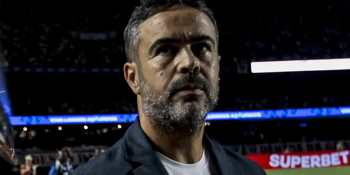 Artur Jorge exige mais agressividade ofensiva do Cruzeiro