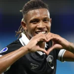 Danilo dá preferência ao Palmeiras e deixa Flamengo de lado