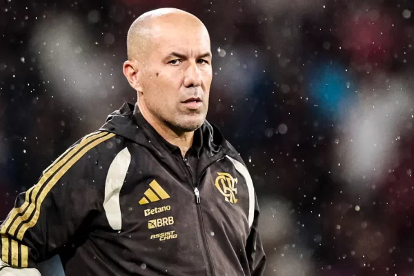 Jardim acerta no planejamento e Flamengo vence na altitude