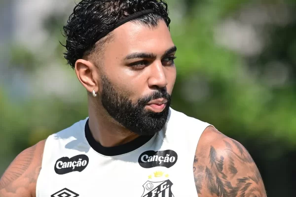Gabigol ironiza imprensa no Santos: ‘Saudade zero de vocês’