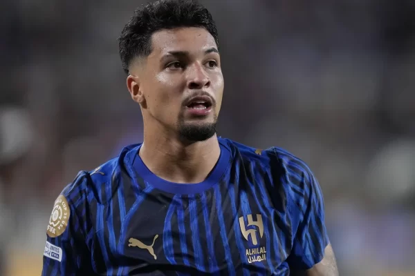 Tottenham entra na briga por Marcos Leonardo com o Flamengo