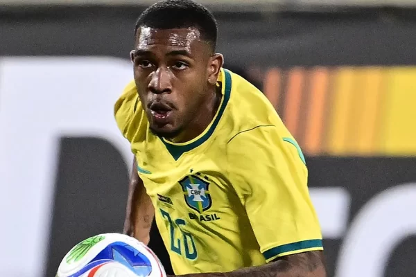 Rayan agradece torcida vascaína e mira vaga na Copa do Mundo