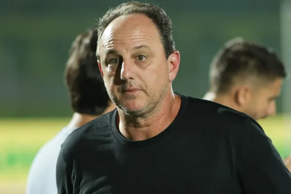 Rogério Ceni projeta duelo duro contra o Flamengo no Maracanã