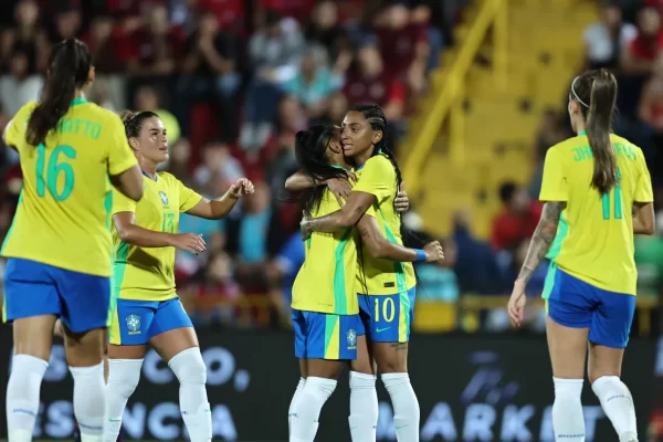 Seleção Feminina inicia preparação em Cuiabá para o FIFA Series