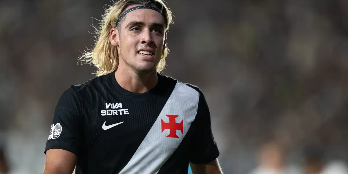 Spinelli conquista torcida e briga por vaga no ataque do Vasco