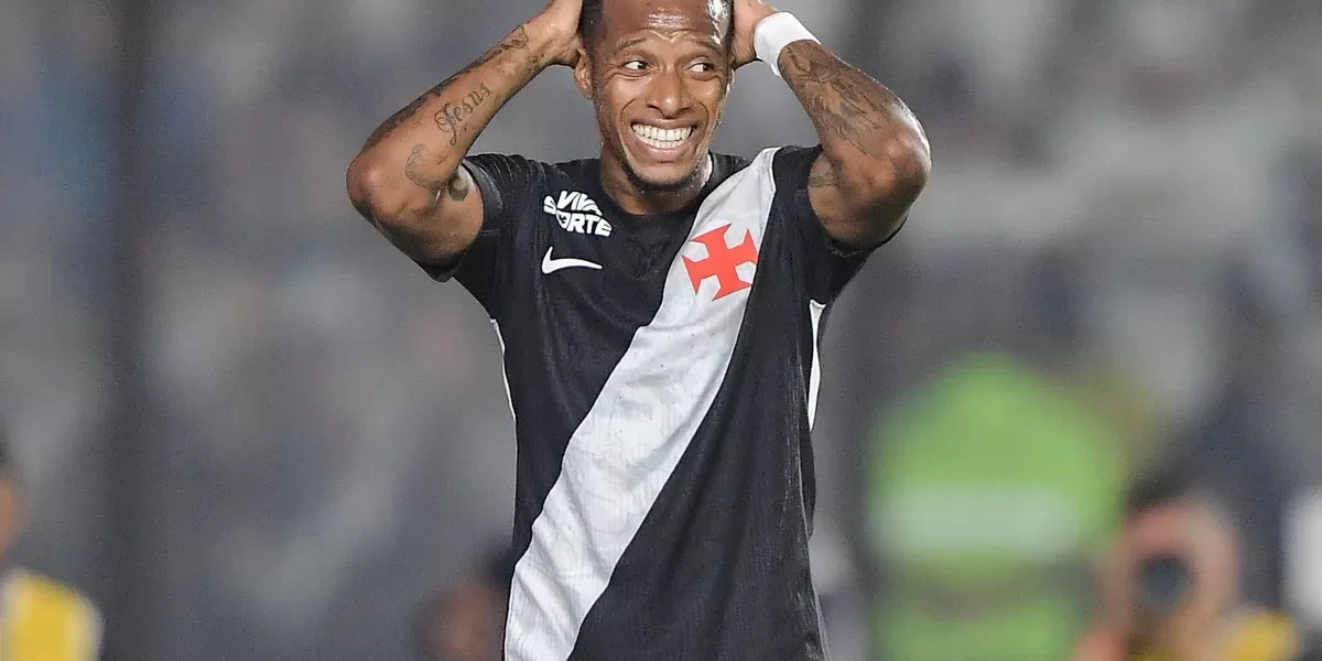 Vasco vacila e sofre virada do Botafogo em clássico carioca