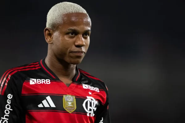 Jardim aposta em Wallace Yan: jovem pode ganhar espaço no Flamengo