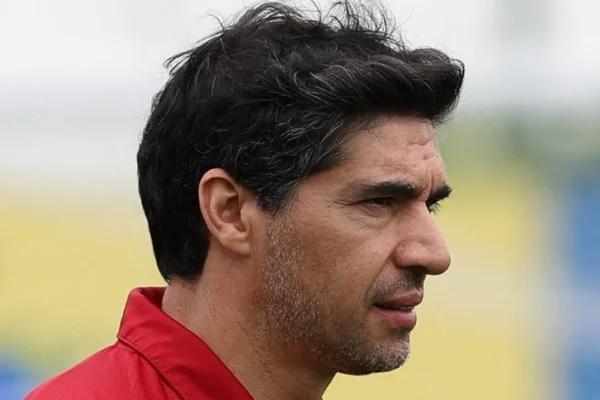 Abel Ferreira não poupa titulares: Palmeiras vai com força máxima contra o Remo