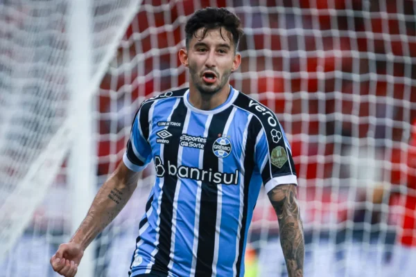 Villasanti acelera volta, mas Grêmio mantém cautela sobre retorno antes da Copa