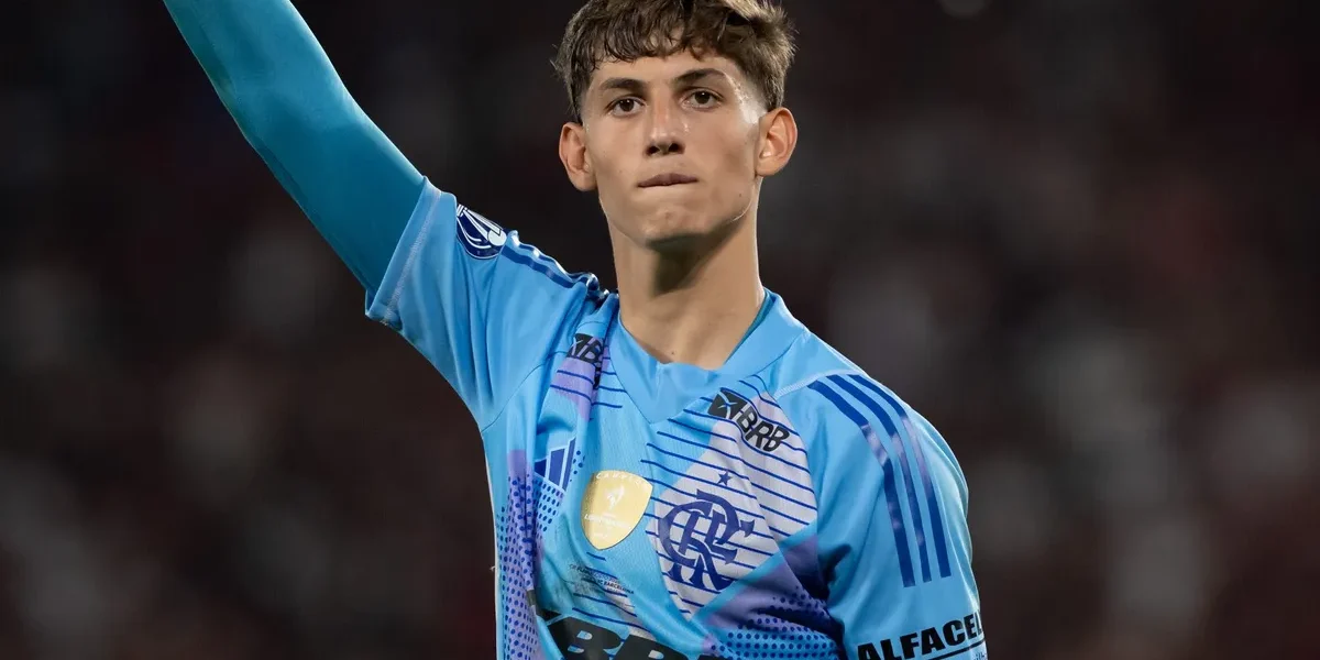Jovem goleiro do Flamengo é convocado por Ancelotti para a Seleção