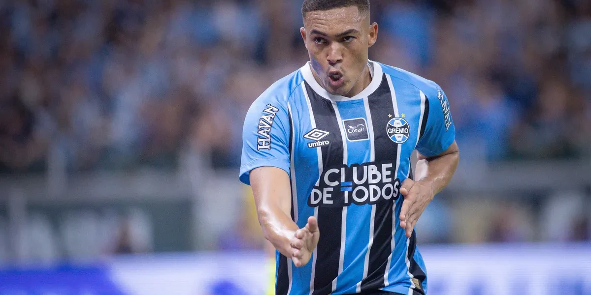 Carlos Vinícius supera Neymar e domina média de gols no Brasileirão