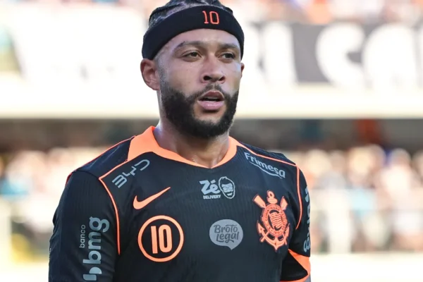 Koeman acende alerta: Memphis pode ficar fora da Copa de 2026