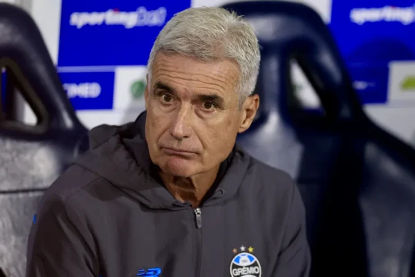 Grêmio domina Palestino e vence com autoridade na Sul-Americana