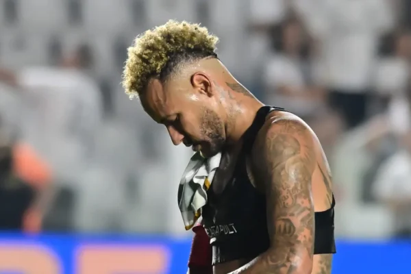 Neymar na mira: imprensa europeia detona atacante após novo escândalo