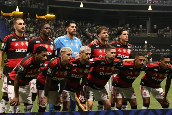 Caos na Colômbia: Flamengo voa direto para Porto Alegre e exige W.O.
