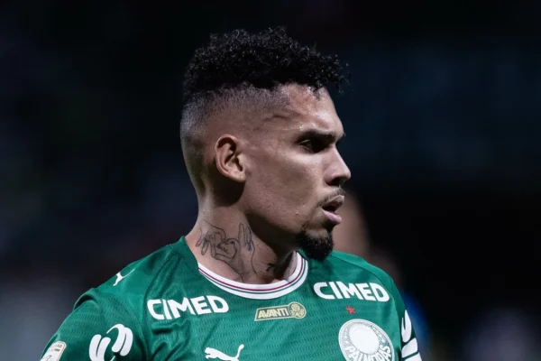 Paulinho volta com tudo: 100% recuperado e pronto para brilhar no Palmeiras