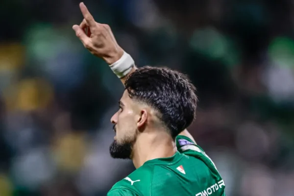 Palmeiras vence Sporting Cristal fora e se mantém na briga pela Libertadores