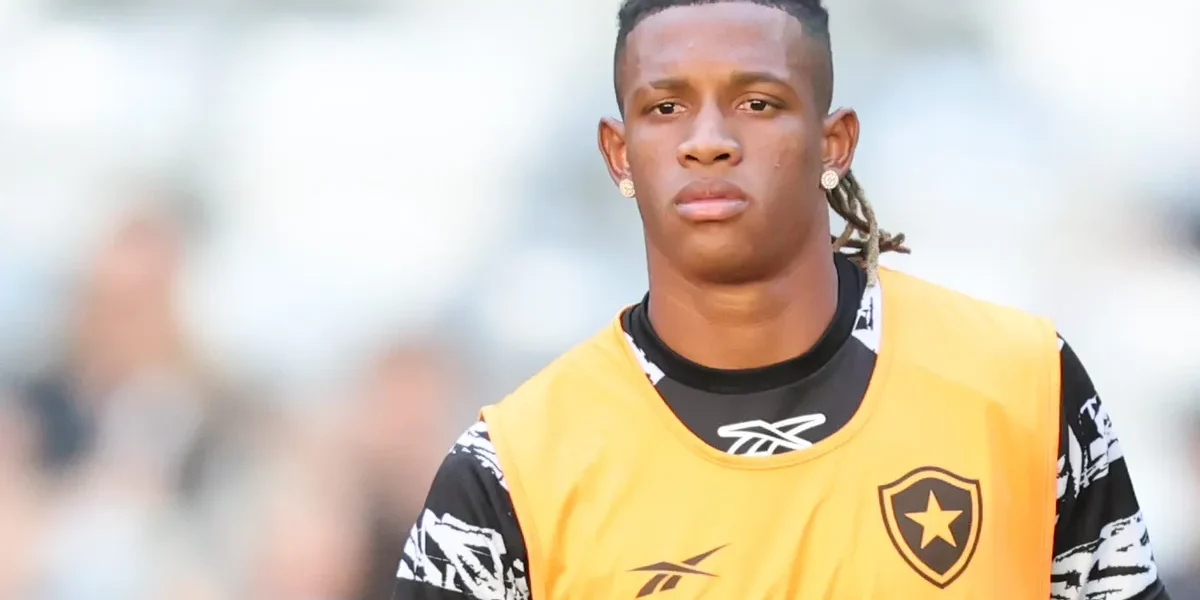 Palmeiras só vai atrás de Danilo se ele sair de graça do Botafogo