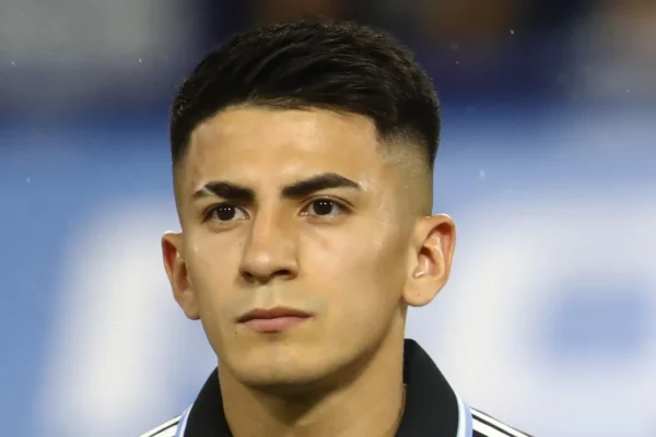 Thiago Almada entra na mira do Palmeiras novamente após reviravolta na Europa