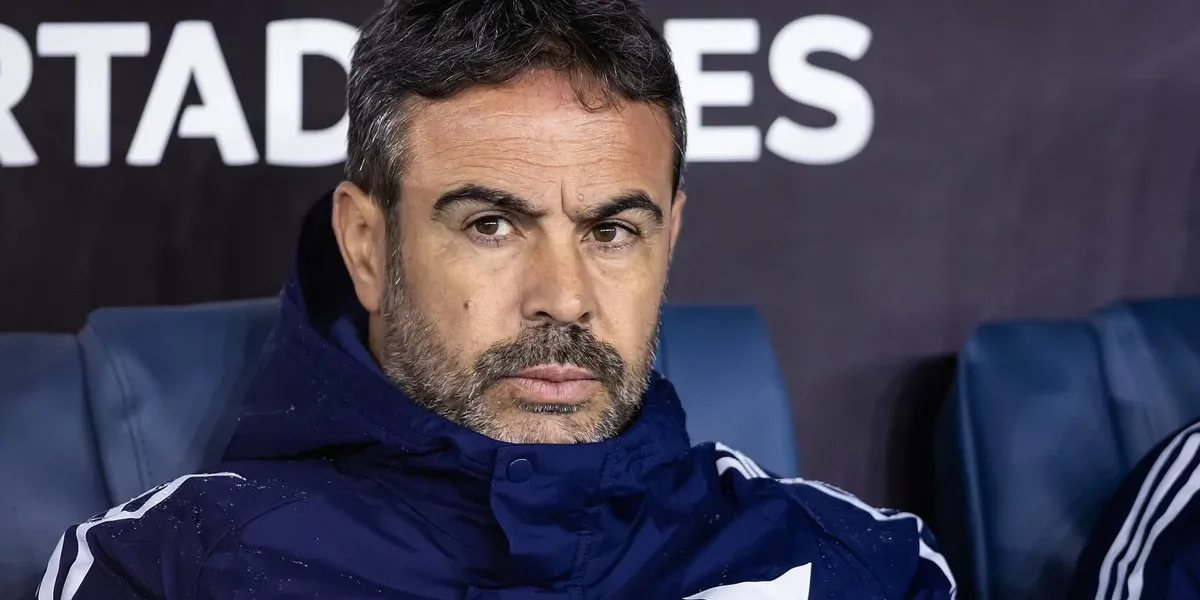 Artur Jorge promete 4 mudanças no Cruzeiro contra o Goiás; confira o time