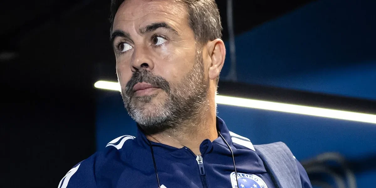 Artur Jorge detona arbitragem: ‘Expulsão destruiu nosso plano’