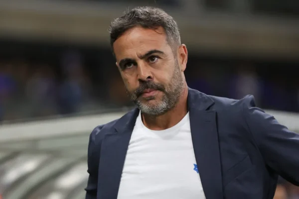 Artur Jorge mexe no ataque do Cruzeiro para encarar o Boca na Libertadores