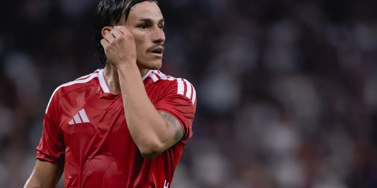 Palmeiras volta à carga: Bernabei na mira e saída do Inter pode acontecer