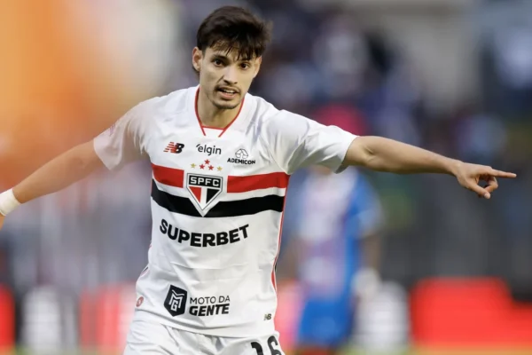 Bobadilla liberado pelo São Paulo para disputar a Copa do Mundo