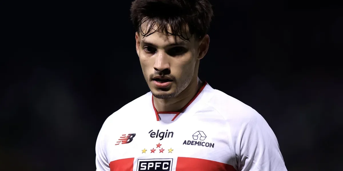 Bobadilla de volta: provável escalação do São Paulo contra o Corinthians