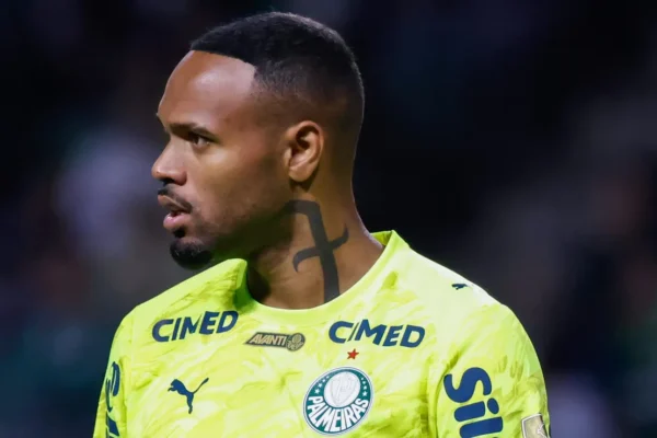 Goleiro do Palmeiras provoca: ‘Maior time de SP é o nosso’ antes de enfrentar o Flamengo