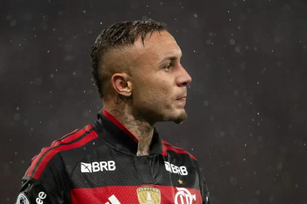 Flamengo de olho: Léo Scienza surge como plano para vaga de Cebolinha