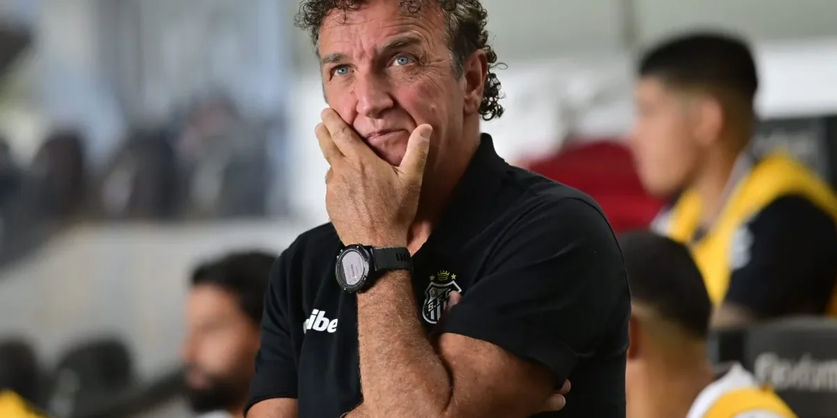 Cuca decide entre Igor Vinícius e Mayke para clássico contra o Palmeiras