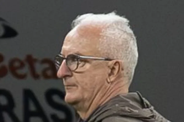 Dorival Júnior esquenta bastidores de São Paulo e Grêmio: pressão por demissão cresce