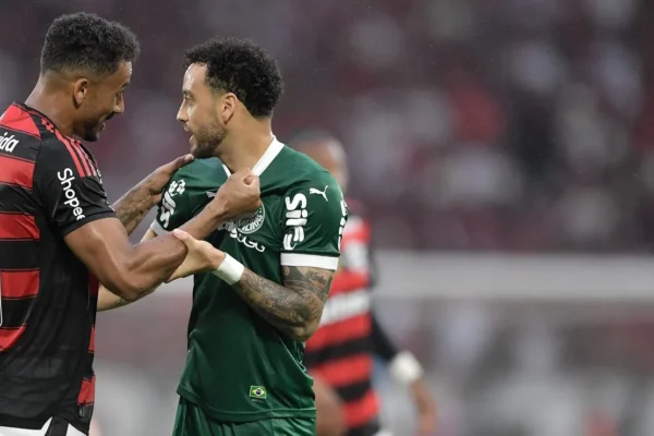 Flamengo x Palmeiras: saiba onde assistir, horário e escalações ao vivo neste sábado